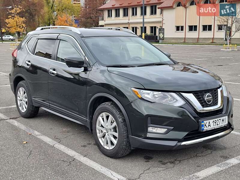 Позашляховик / Кросовер Nissan Rogue 2018 в Броварах