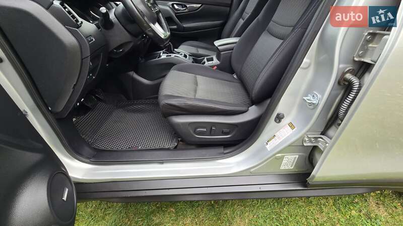 Внедорожник / Кроссовер Nissan Rogue 2017 в Полтаве фото 16 Внедорожник / Кроссовер Nissan Rogue 2017 в Полтаве