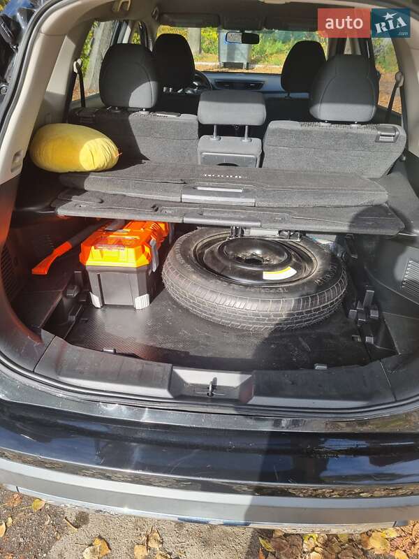 Внедорожник / Кроссовер Nissan Rogue 2017 в Киеве фото 13 Внедорожник / Кроссовер Nissan Rogue 2017 в Киеве