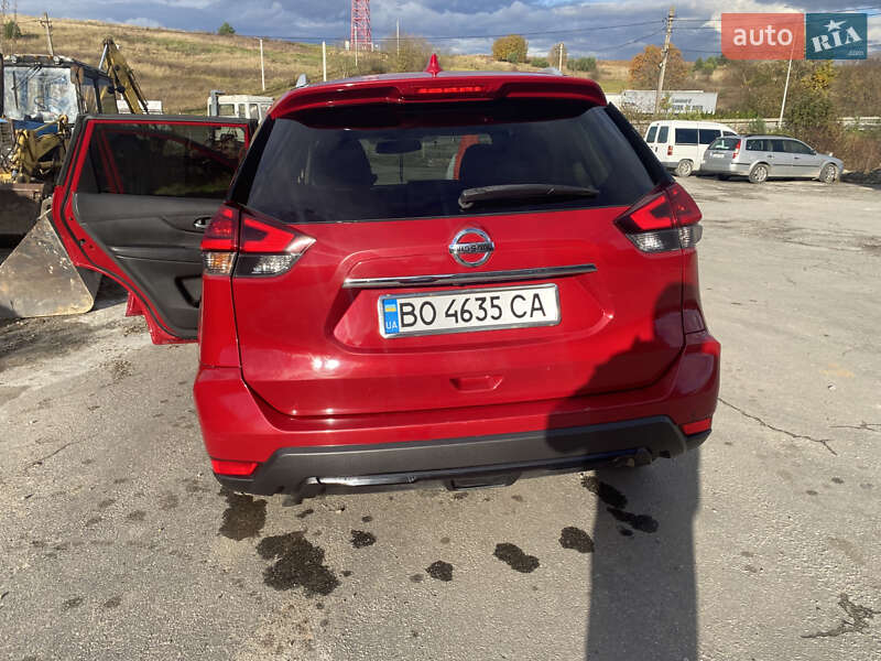 Позашляховик / Кросовер Nissan Rogue 2017 в Бережанах