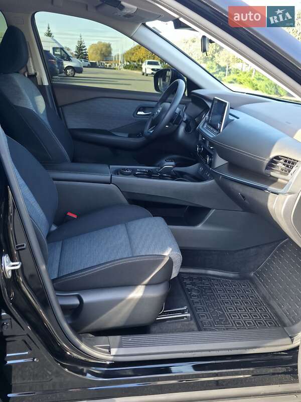 Внедорожник / Кроссовер Nissan Rogue 2023 в Киеве