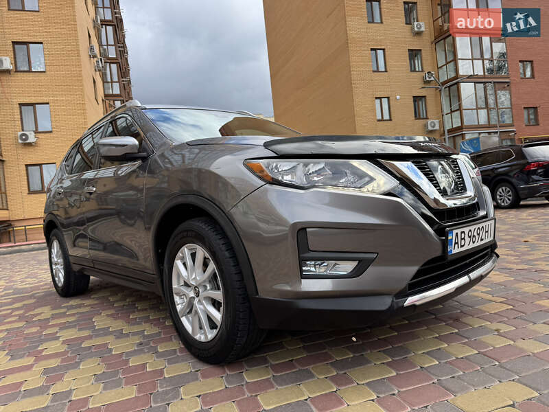 Внедорожник / Кроссовер Nissan Rogue 2019 в Виннице