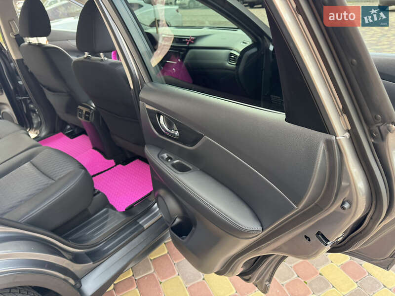 Внедорожник / Кроссовер Nissan Rogue 2019 в Виннице