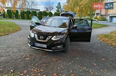 Позашляховик / Кросовер Nissan Rogue 2016 в Хмельницькому