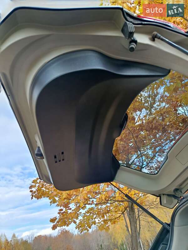 Внедорожник / Кроссовер Nissan Rogue 2016 в Хмельницком