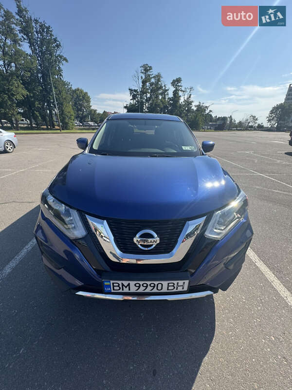 Внедорожник / Кроссовер Nissan Rogue 2016 в Киеве