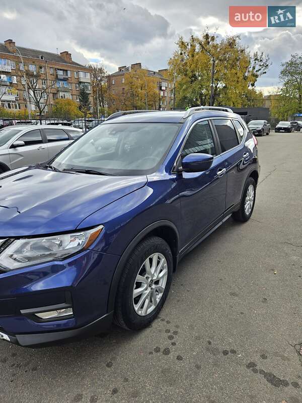 Позашляховик / Кросовер Nissan Rogue 2019 в Києві