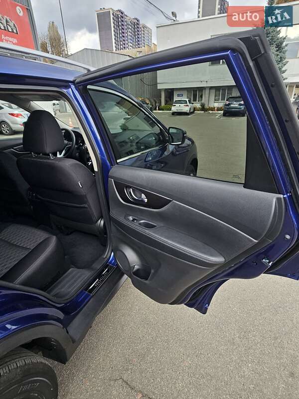 Позашляховик / Кросовер Nissan Rogue 2019 в Києві