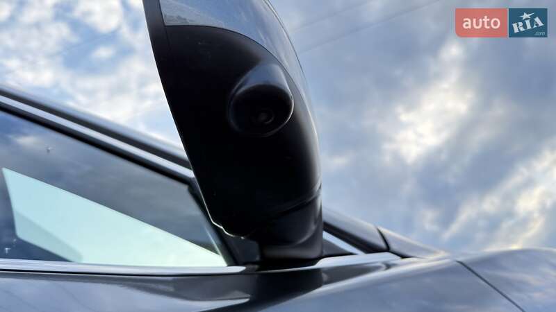 Позашляховик / Кросовер Nissan Rogue 2018 в Києві