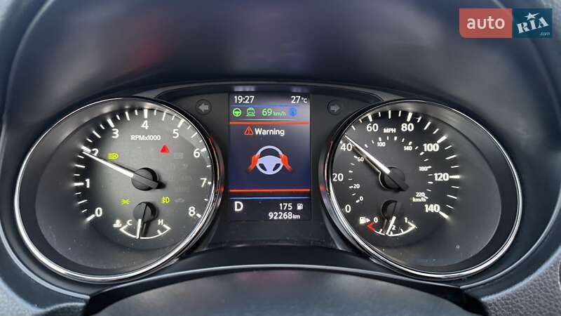 Позашляховик / Кросовер Nissan Rogue 2018 в Києві