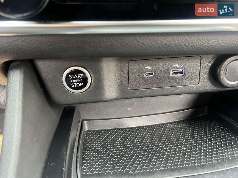 Внедорожник / Кроссовер Nissan Rogue 2021 в Днепре