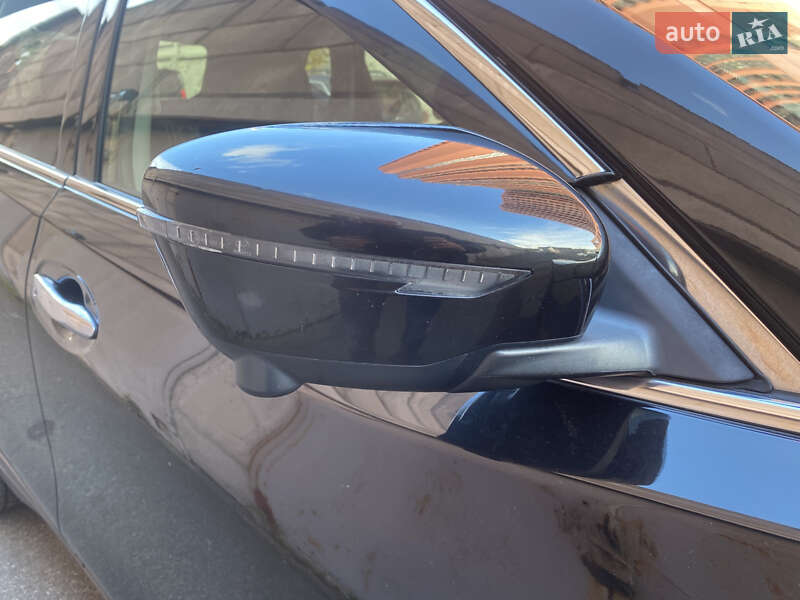 Внедорожник / Кроссовер Nissan Rogue 2016 в Киеве фото 19 Внедорожник / Кроссовер Nissan Rogue 2016 в Киеве