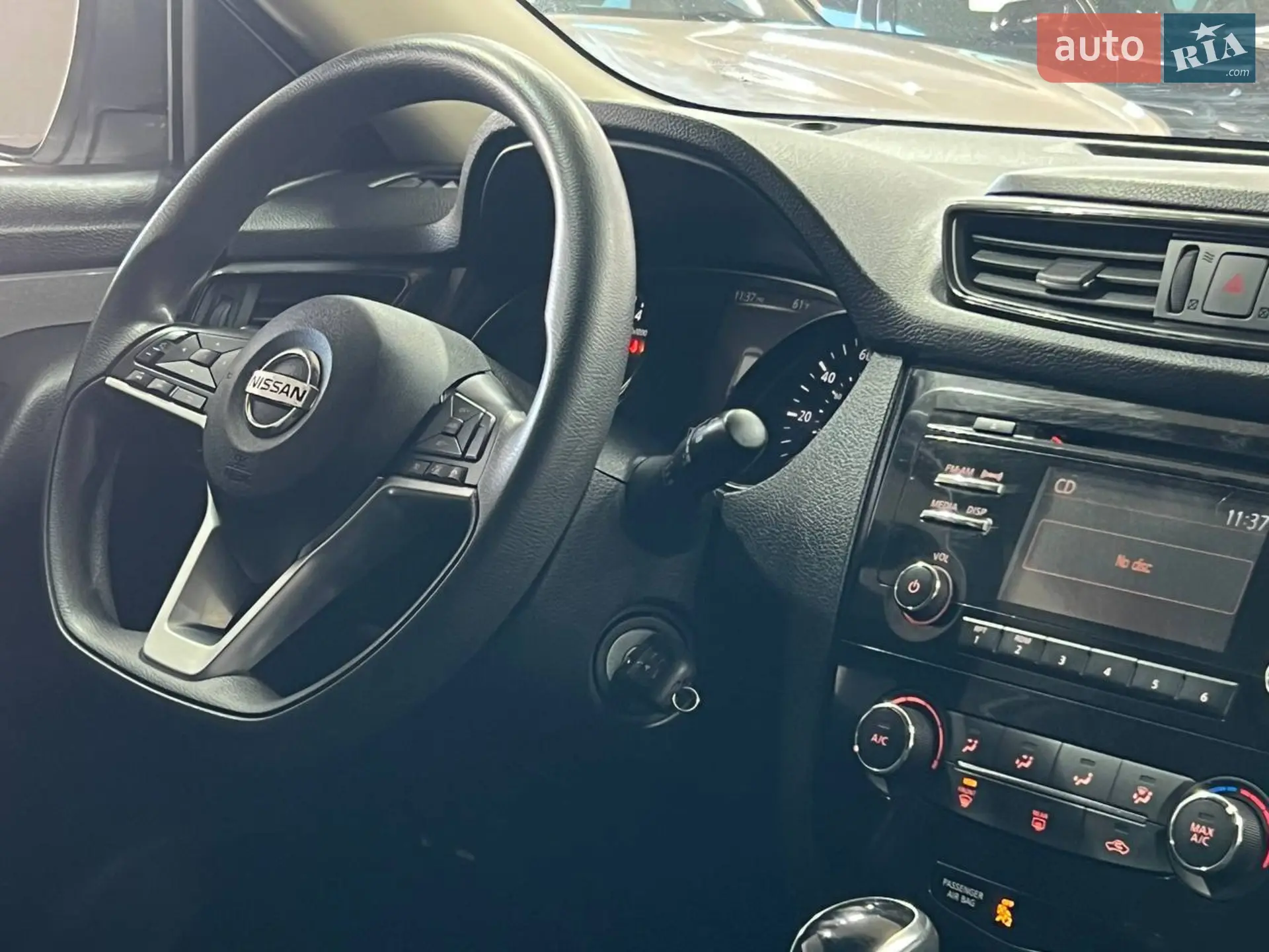 2017 Nissan Rogue - мініатюра 8