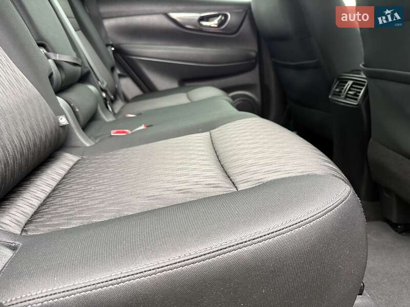 Внедорожник / Кроссовер Nissan Rogue 2017 в Ровно фото 39 Внедорожник / Кроссовер Nissan Rogue 2017 в Ровно