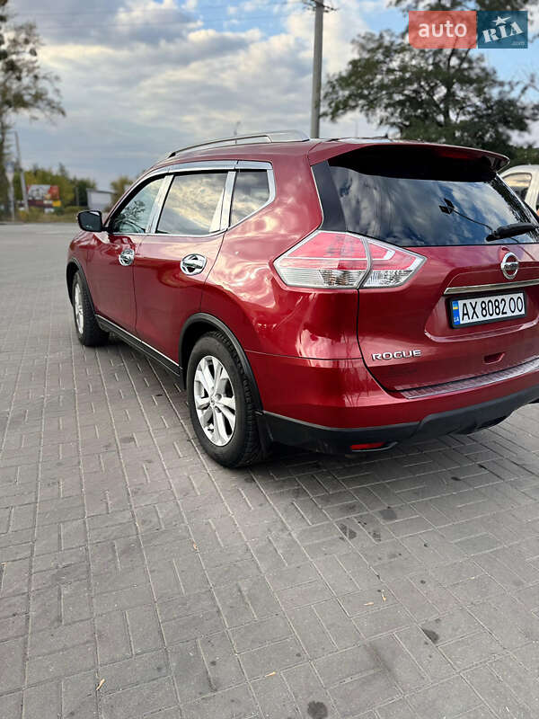 Позашляховик / Кросовер Nissan Rogue 2014 в Новомосковську