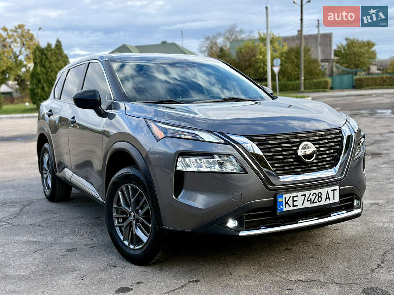 Внедорожник / Кроссовер Nissan Rogue 2020 в Каменском