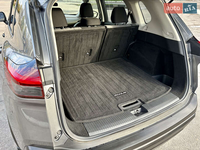 Внедорожник / Кроссовер Nissan Rogue 2020 в Каменском