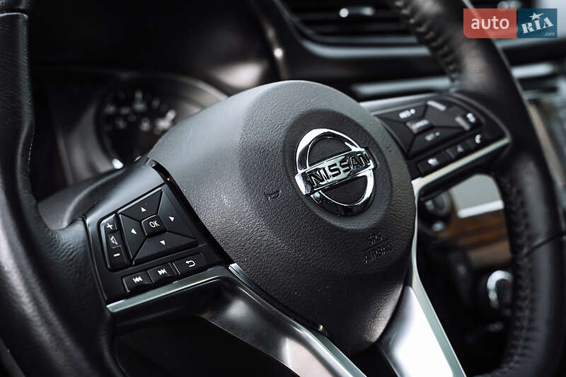 Внедорожник / Кроссовер Nissan Rogue 2018 в Белой Церкви