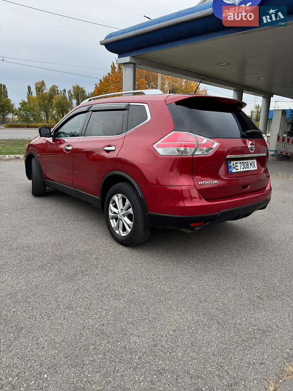 Внедорожник / Кроссовер Nissan Rogue 2014 в Остер