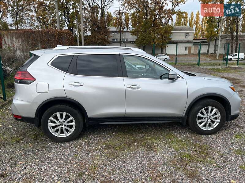 Внедорожник / Кроссовер Nissan Rogue 2019 в Черкассах