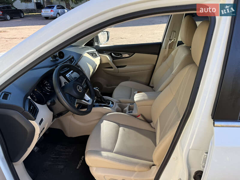 Внедорожник / Кроссовер Nissan Rogue 2019 в Корсуне-Шевченковском