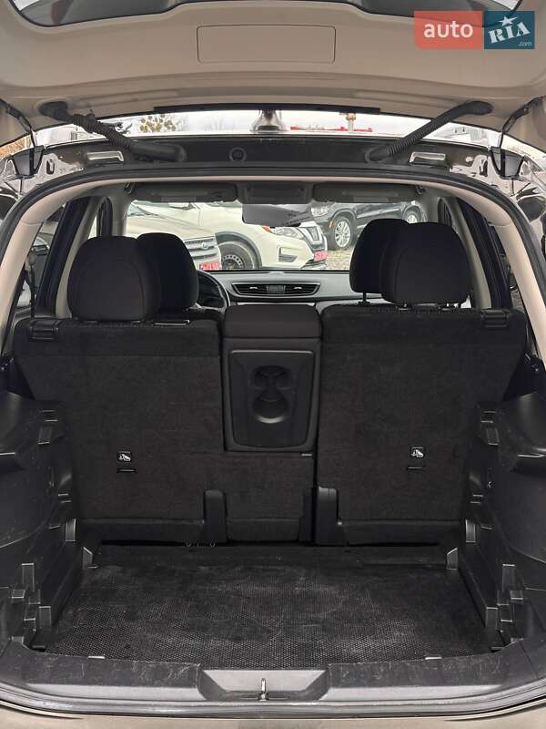 Внедорожник / Кроссовер Nissan Rogue 2017 в Львове фото 21 Внедорожник / Кроссовер Nissan Rogue 2017 в Львове