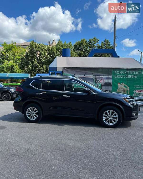 Внедорожник / Кроссовер Nissan Rogue 2019 в Львове