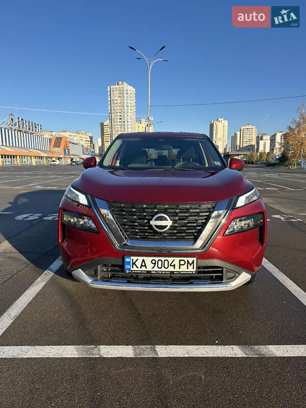 Внедорожник / Кроссовер Nissan Rogue 2021 в Киеве