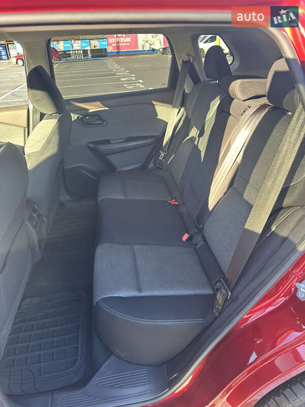 Внедорожник / Кроссовер Nissan Rogue 2021 в Киеве