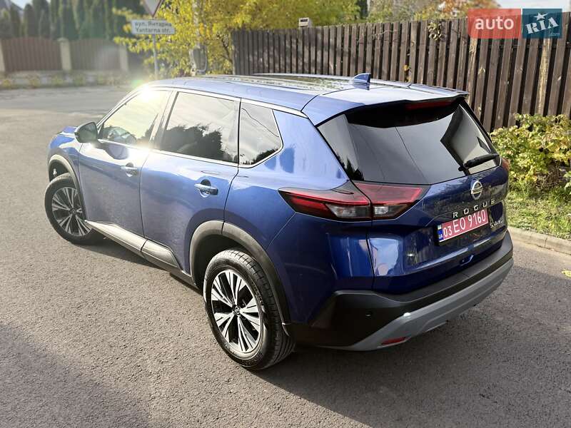 Внедорожник / Кроссовер Nissan Rogue 2021 в Киеве