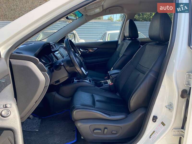 Внедорожник / Кроссовер Nissan Rogue 2017 в Киеве фото 9 Внедорожник / Кроссовер Nissan Rogue 2017 в Киеве