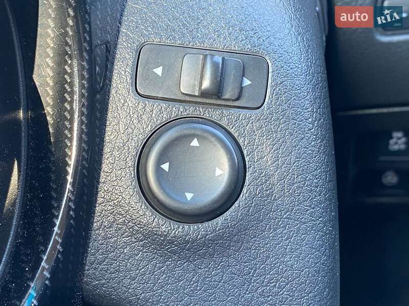 Внедорожник / Кроссовер Nissan Rogue 2017 в Киеве фото 22 Внедорожник / Кроссовер Nissan Rogue 2017 в Киеве