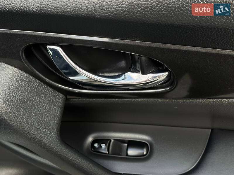 Внедорожник / Кроссовер Nissan Rogue 2018 в Ровно фото 53 Внедорожник / Кроссовер Nissan Rogue 2018 в Ровно