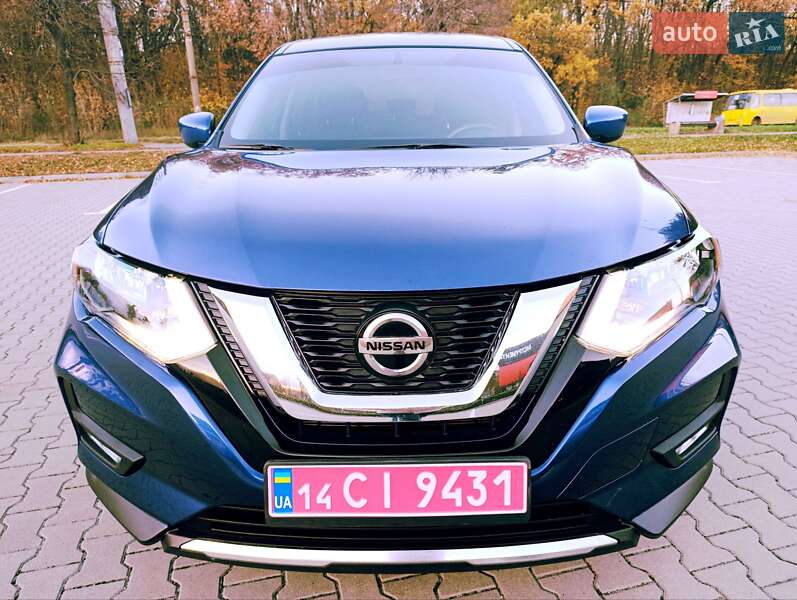 Внедорожник / Кроссовер Nissan Rogue 2018 в Виннице
