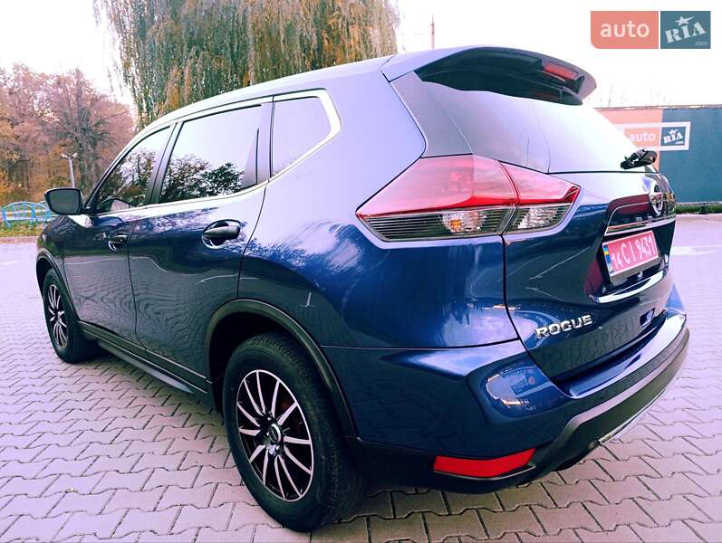 Внедорожник / Кроссовер Nissan Rogue 2018 в Виннице