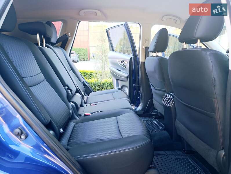 Внедорожник / Кроссовер Nissan Rogue 2018 в Виннице