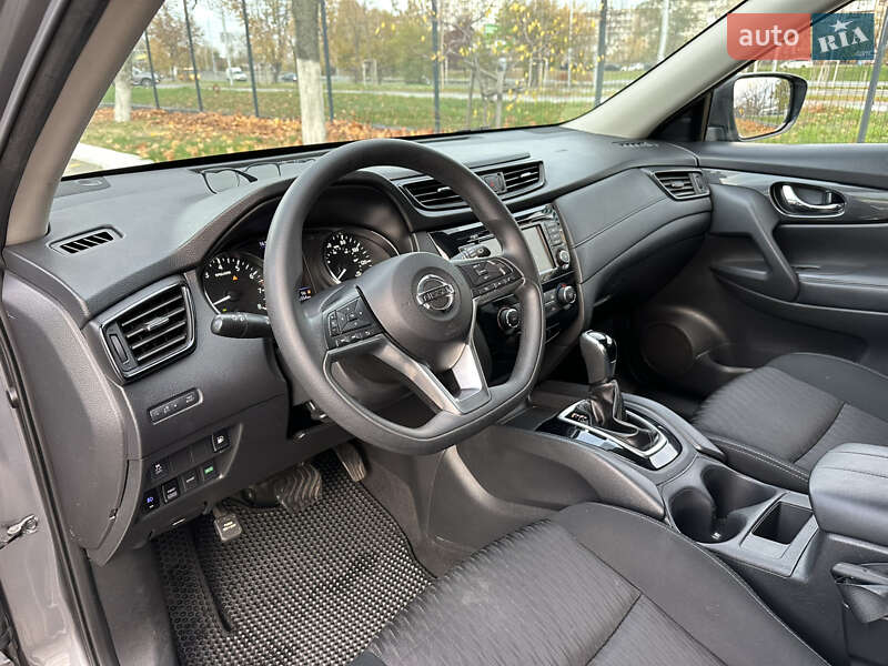 Позашляховик / Кросовер Nissan Rogue 2018 в Києві
