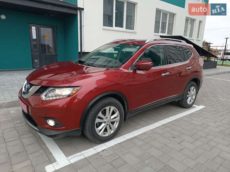 Позашляховик / Кросовер Nissan Rogue 2016 в Сарнах