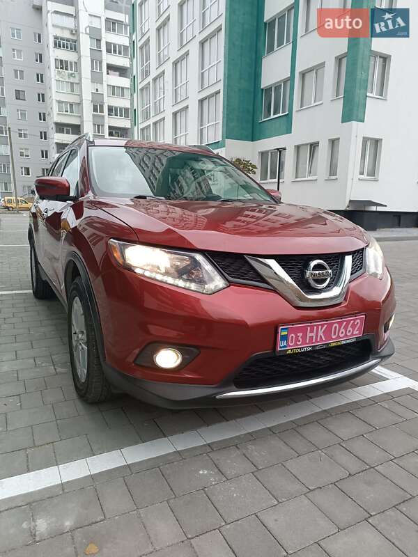 Позашляховик / Кросовер Nissan Rogue 2016 в Сарнах