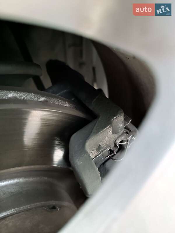 Позашляховик / Кросовер Nissan Rogue 2016 в Сарнах