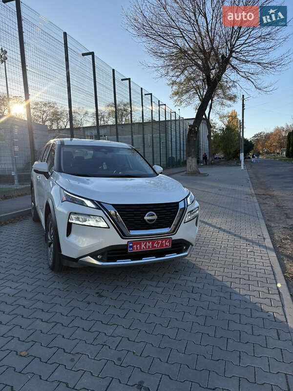 Внедорожник / Кроссовер Nissan Rogue 2022 в Каменском