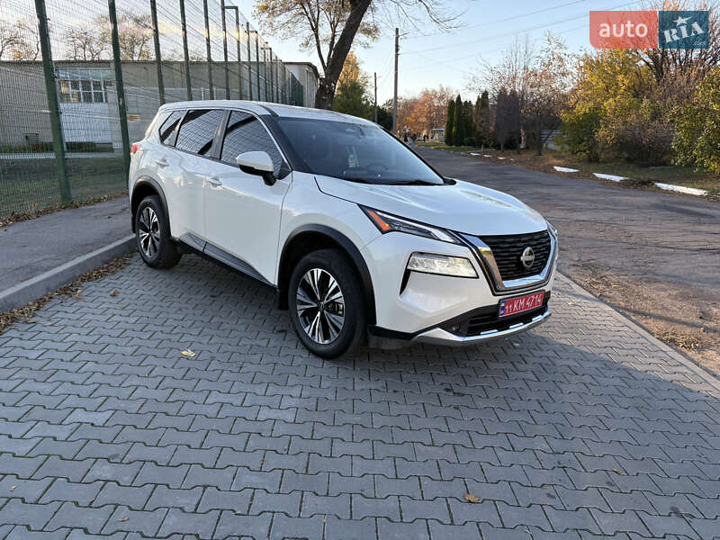 Внедорожник / Кроссовер Nissan Rogue 2022 в Каменском