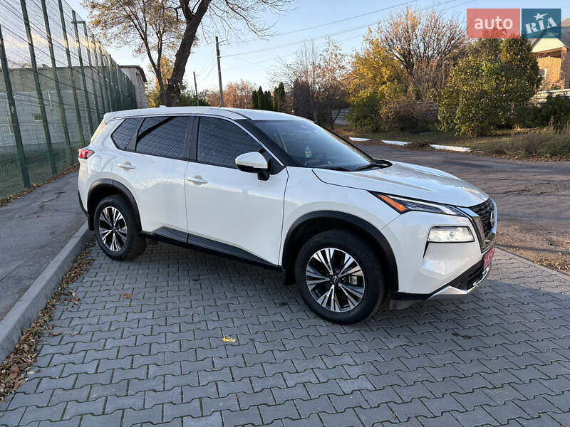 Внедорожник / Кроссовер Nissan Rogue 2022 в Каменском