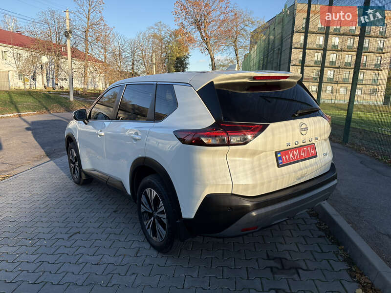 Внедорожник / Кроссовер Nissan Rogue 2022 в Каменском