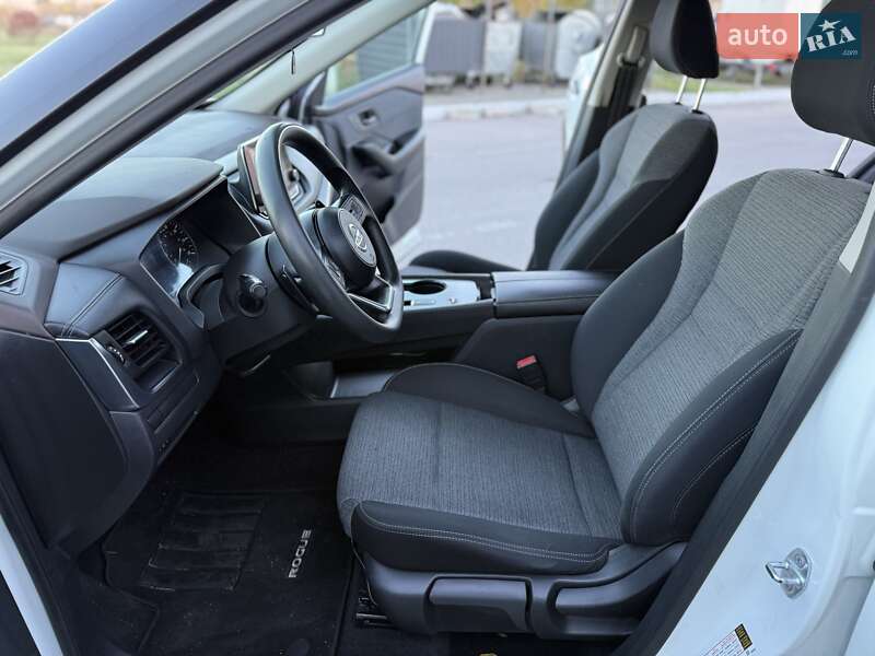 Позашляховик / Кросовер Nissan Rogue 2021 в Дніпрі