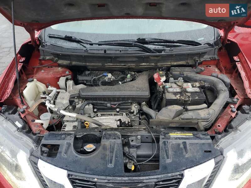 Внедорожник / Кроссовер Nissan Rogue 2017 в Львове