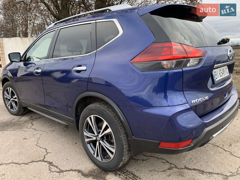 Внедорожник / Кроссовер Nissan Rogue 2018 в Полтаве