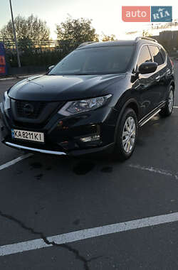 Позашляховик / Кросовер Nissan Rogue 2016 в Києві