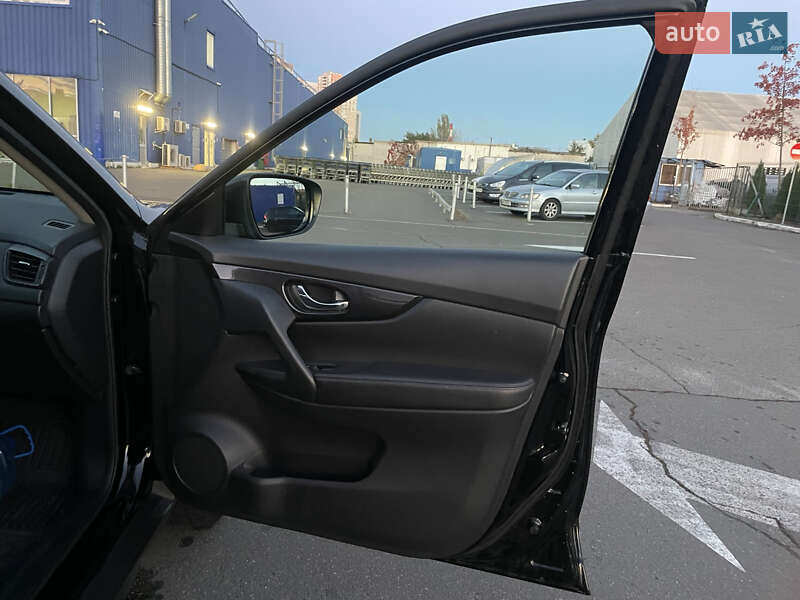 Внедорожник / Кроссовер Nissan Rogue 2016 в Киеве фото 14 Внедорожник / Кроссовер Nissan Rogue 2016 в Киеве