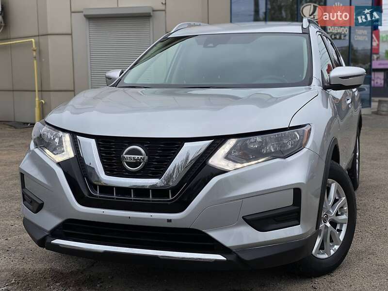 Nissan Rogue 2020
